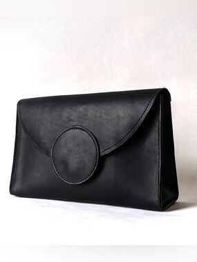Interlude Circle-Flap Crossbody Bag in Honey Leather